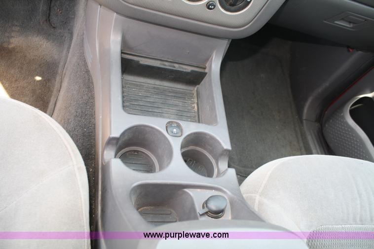 image for item 4986 2005 Ford Explorer XLT SUV