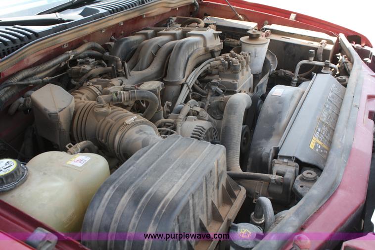 image for item 4986 2005 Ford Explorer XLT SUV