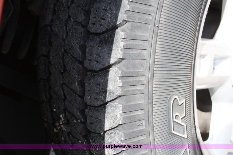 image for item 4986 2005 Ford Explorer XLT SUV