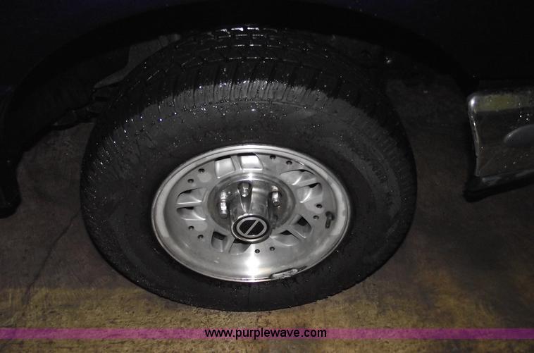 image for item 5467 1993 Ford Ranger XLT pickup truck