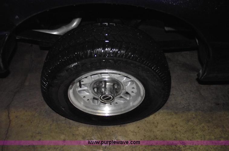 image for item 5467 1993 Ford Ranger XLT pickup truck