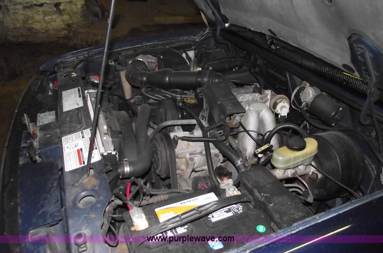 image for item 5467 1993 Ford Ranger XLT pickup truck