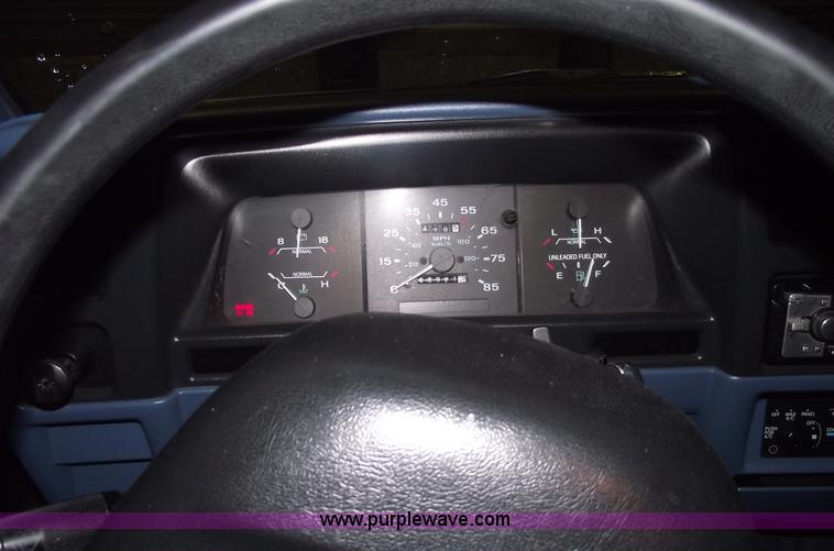 image for item 5467 1993 Ford Ranger XLT pickup truck