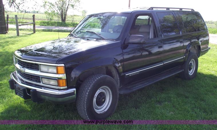 image for item 5497 1998 Chevrolet Suburban K2500 LT SUV