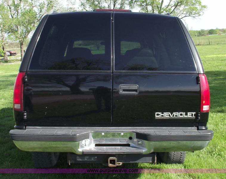 image for item 5497 1998 Chevrolet Suburban K2500 LT SUV