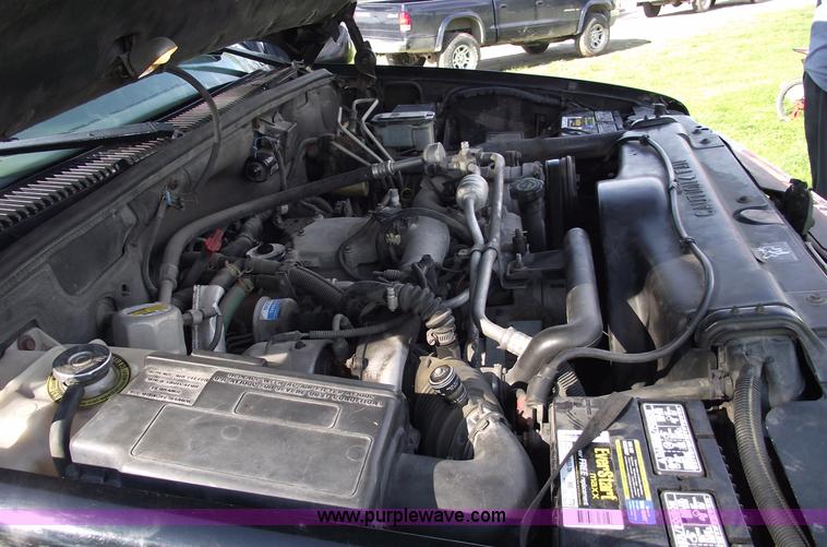 image for item 5497 1998 Chevrolet Suburban K2500 LT SUV