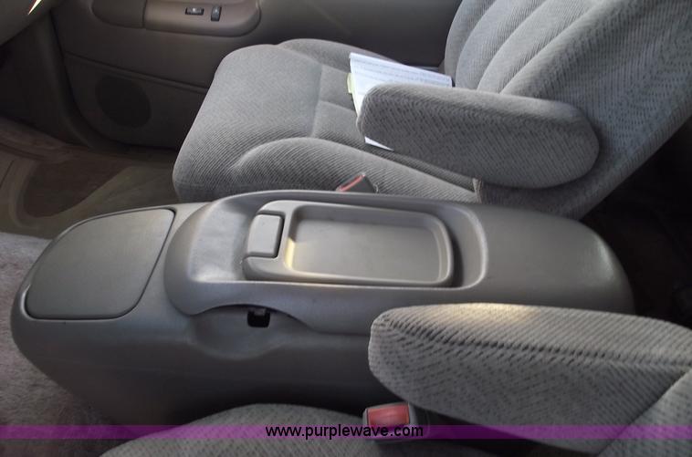 image for item 5504 1997 Chevrolet Suburban K1500 LS SUV