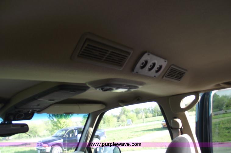 image for item 5504 1997 Chevrolet Suburban K1500 LS SUV