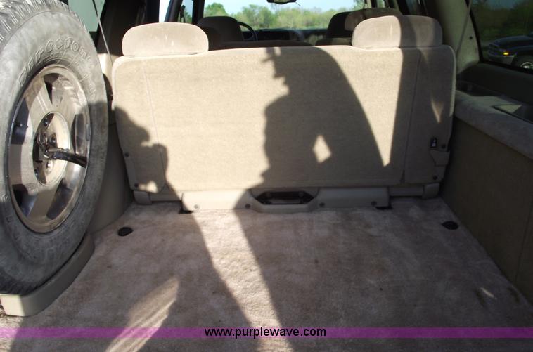 image for item 5504 1997 Chevrolet Suburban K1500 LS SUV