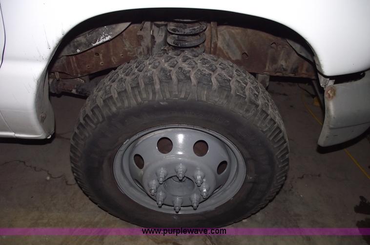 image for item 5523 1992 Ford E350 box truck