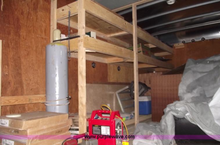 image for item 5523 1992 Ford E350 box truck