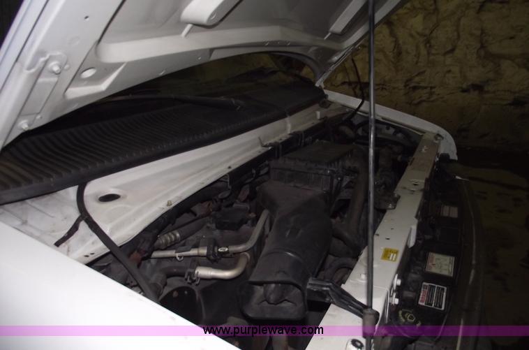 image for item 5523 1992 Ford E350 box truck