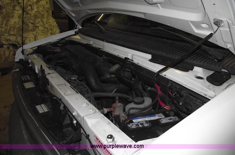 image for item 5523 1992 Ford E350 box truck