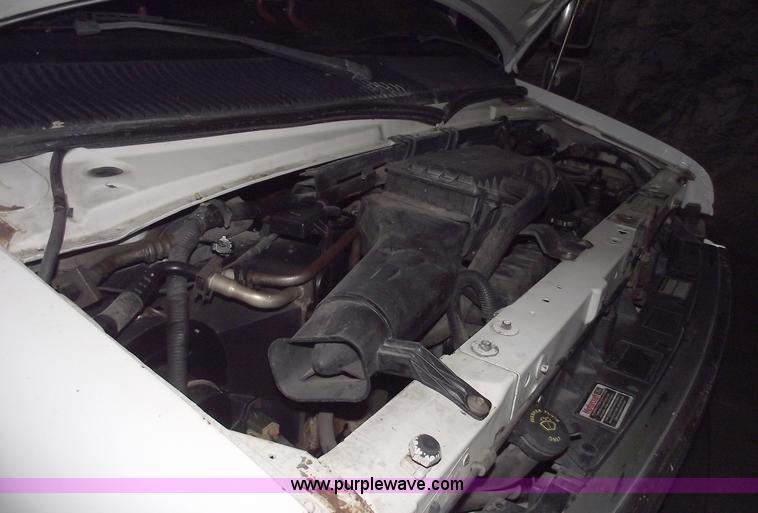 image for item 5524 1993 Ford E350 box truck