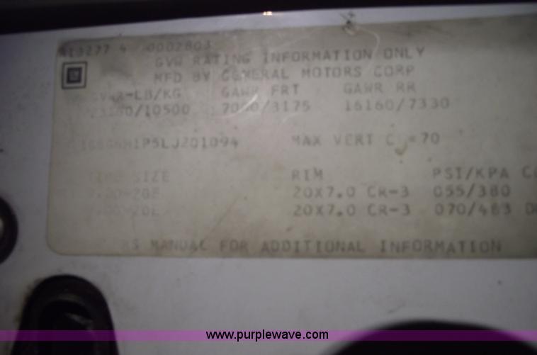 image for item 5525 1990 Chevrolet Kodiak box truck