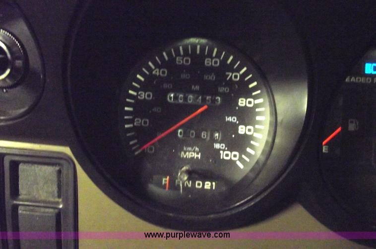 image for item 5532 1992 Dodge Ram B250 cargo van