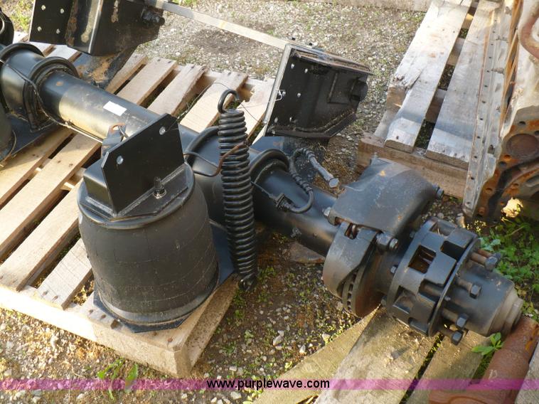 image for item 5897 Heavy truck third axle