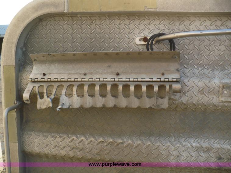 image for item 5899 Merritt aluminum headache rack