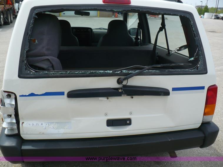 image for item 5961 1998 Jeep Cherokee Sport SUV