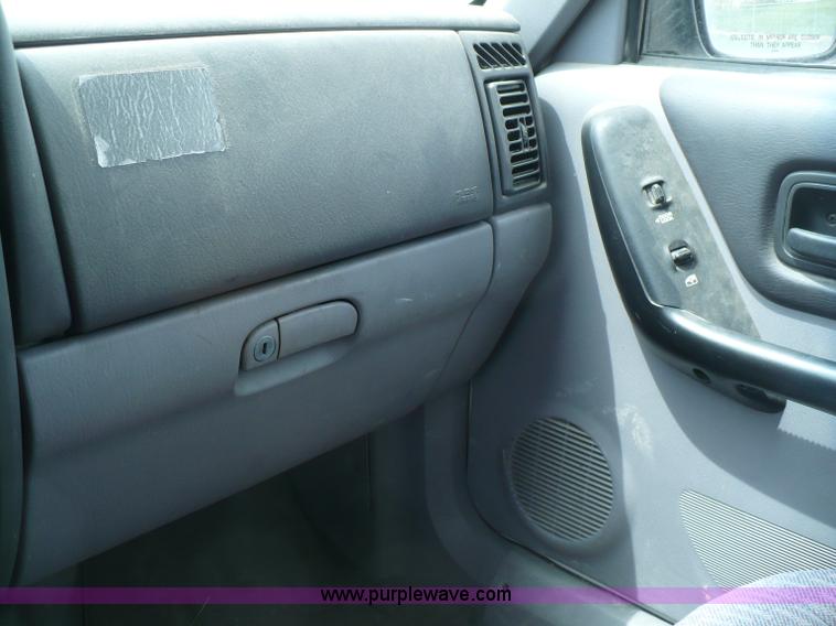 image for item 5961 1998 Jeep Cherokee Sport SUV