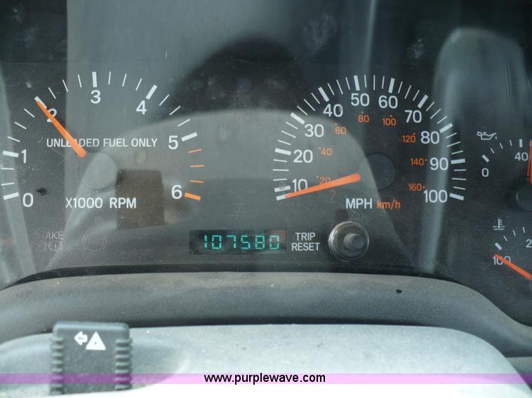 image for item 5961 1998 Jeep Cherokee Sport SUV