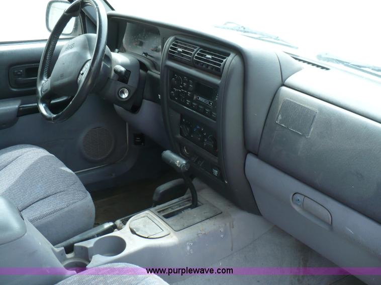 image for item 5961 1998 Jeep Cherokee Sport SUV