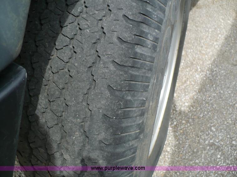 image for item 5961 1998 Jeep Cherokee Sport SUV