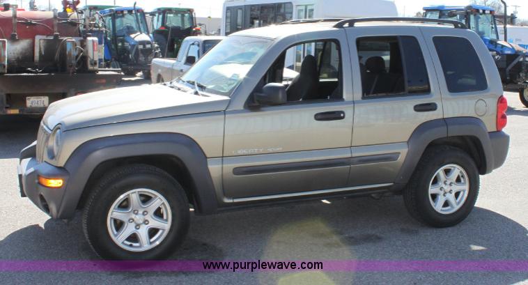 image for item 6437 2003 Jeep Liberty Sport SUV