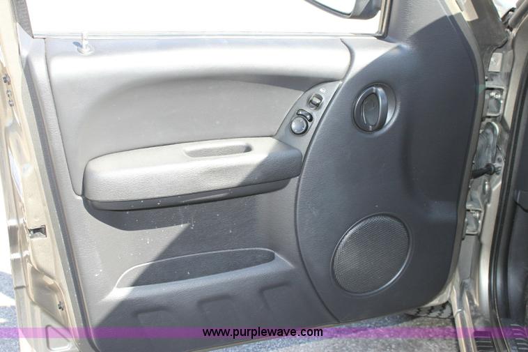 image for item 6437 2003 Jeep Liberty Sport SUV