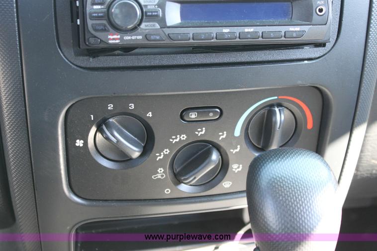 image for item 6437 2003 Jeep Liberty Sport SUV