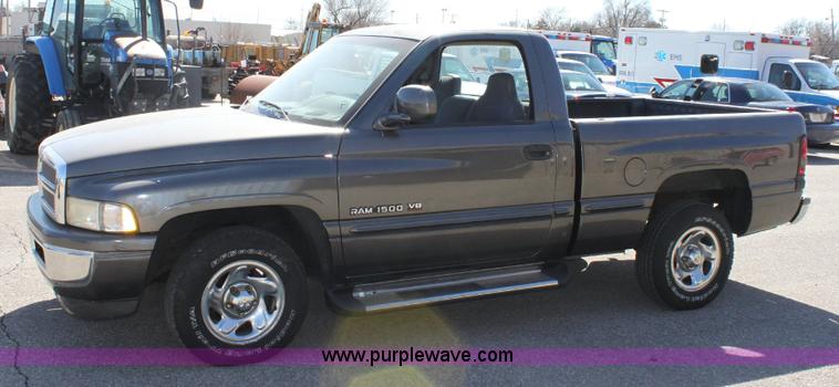 image for item 6438 1998 Dodge Ram 1500 pickup truck