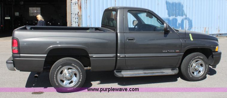 image for item 6438 1998 Dodge Ram 1500 pickup truck