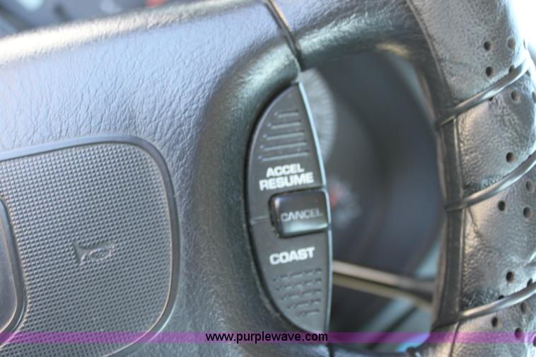 image for item 6438 1998 Dodge Ram 1500 pickup truck