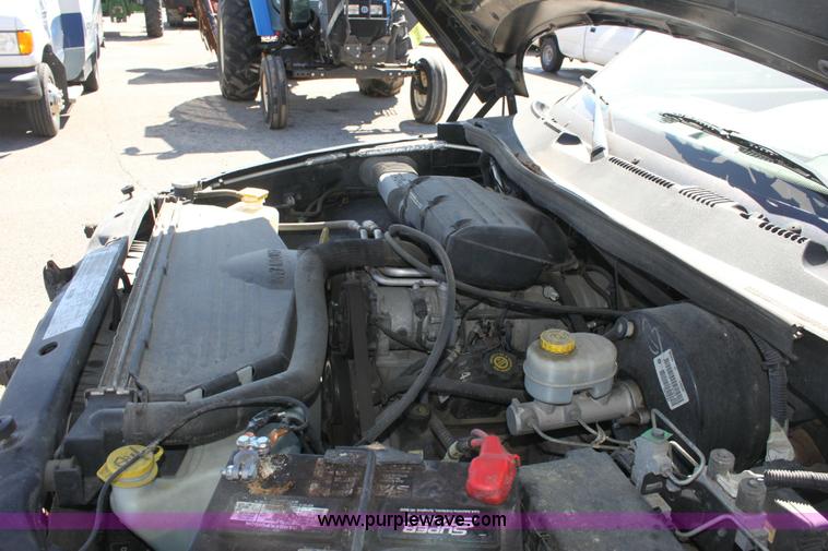 image for item 6438 1998 Dodge Ram 1500 pickup truck