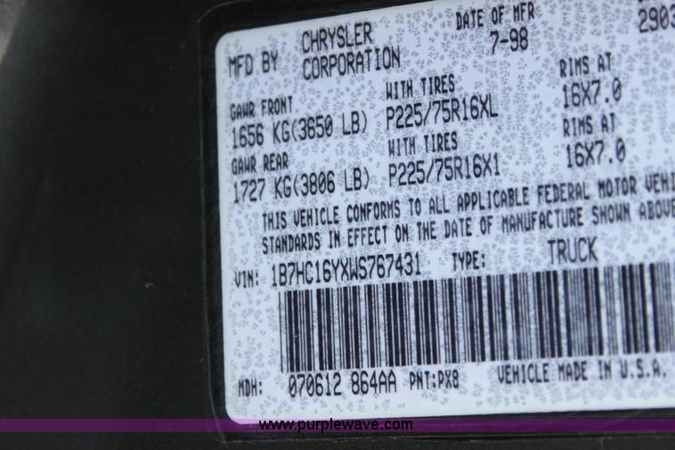 image for item 6438 1998 Dodge Ram 1500 pickup truck