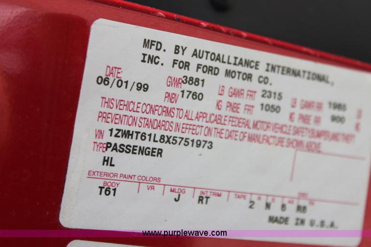 image for item 6439 1999 Mercury Cougar