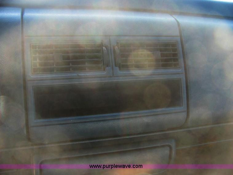 image for item 6950 1994 Chevrolet Silverado C1500 extended cab pickup truck