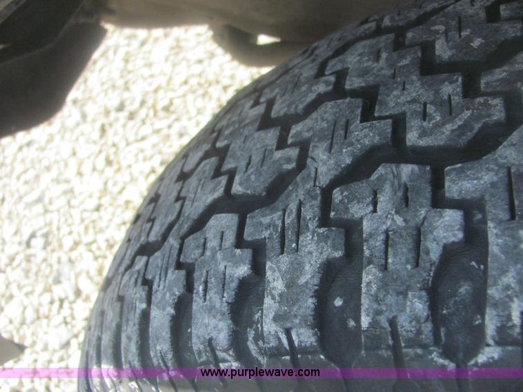 image for item 6950 1994 Chevrolet Silverado C1500 extended cab pickup truck