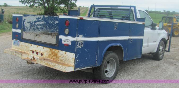 image for item 6954 2006 Ford F350 XL Super Duty pickup truck