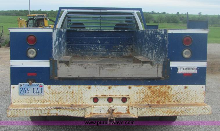 image for item 6954 2006 Ford F350 XL Super Duty pickup truck