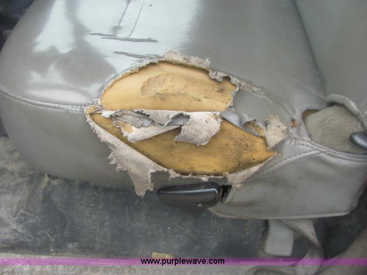 image for item 6954 2006 Ford F350 XL Super Duty pickup truck