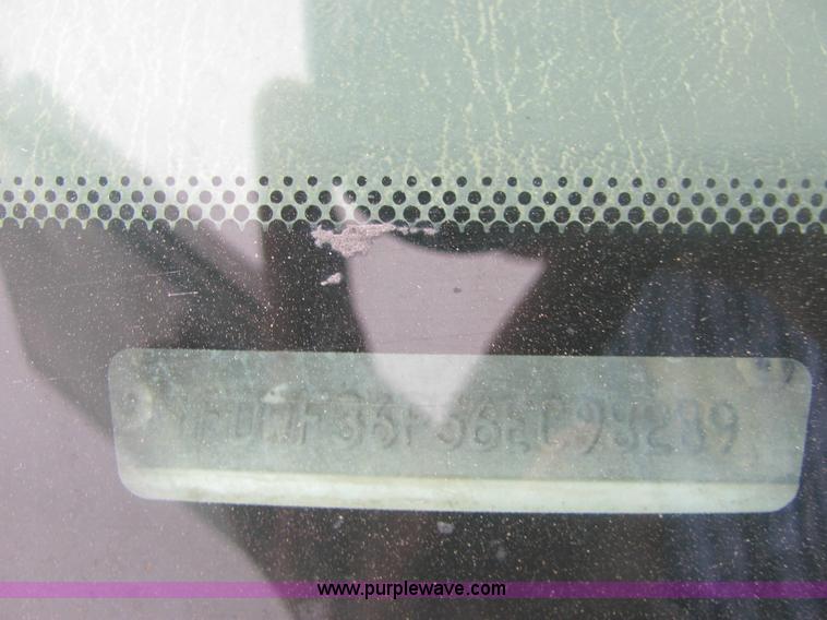 image for item 6954 2006 Ford F350 XL Super Duty pickup truck