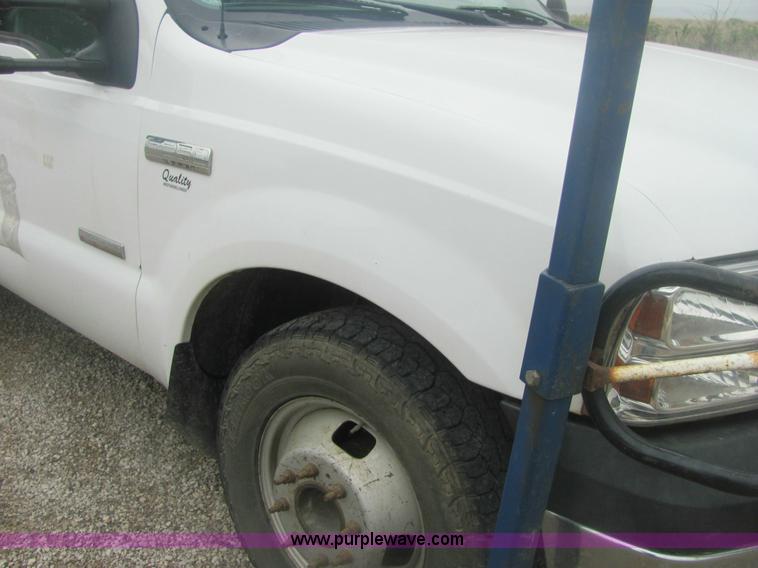 image for item 6954 2006 Ford F350 XL Super Duty pickup truck