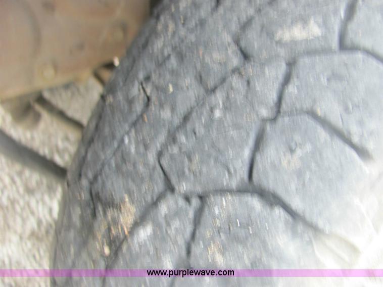 image for item 6954 2006 Ford F350 XL Super Duty pickup truck