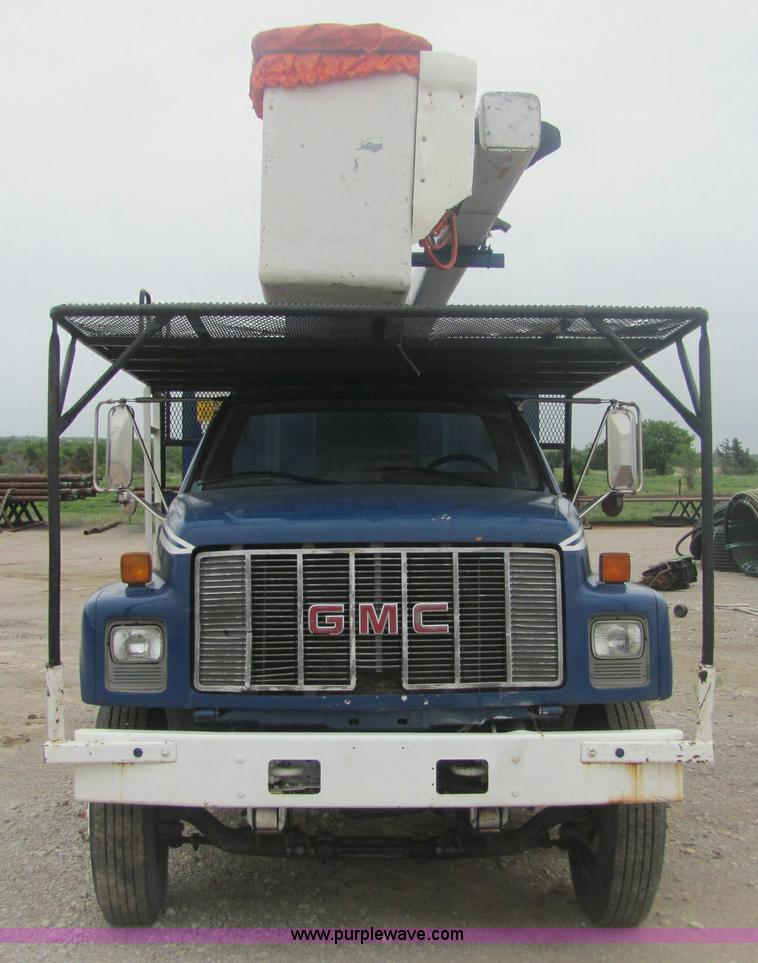 image for item 6956 1998 GMC C7500 bucket truck