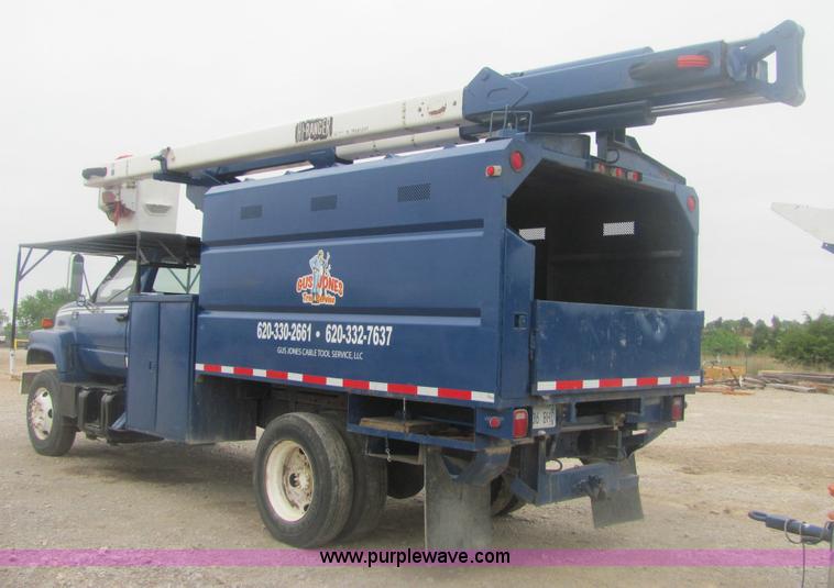 image for item 6956 1998 GMC C7500 bucket truck
