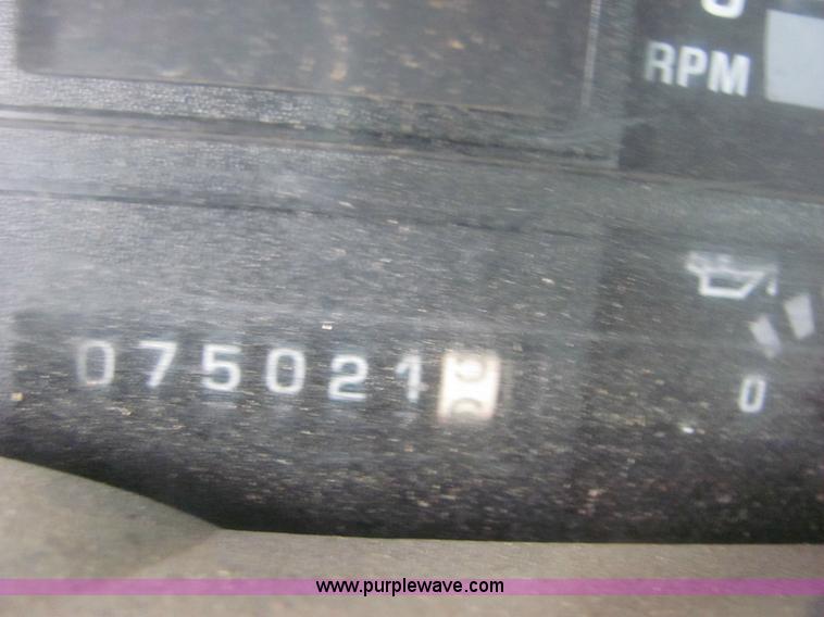 image for item 6956 1998 GMC C7500 bucket truck