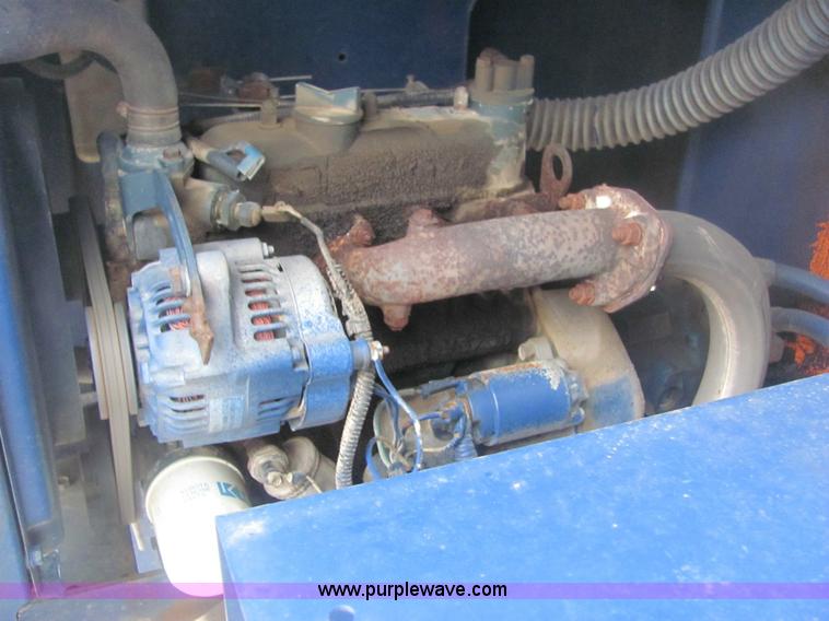 image for item 6956 1998 GMC C7500 bucket truck