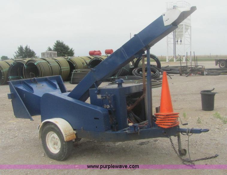 image for item 6957 1984 Morbark chipper