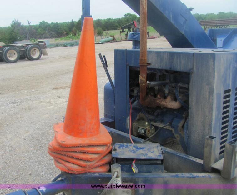 image for item 6957 1984 Morbark chipper